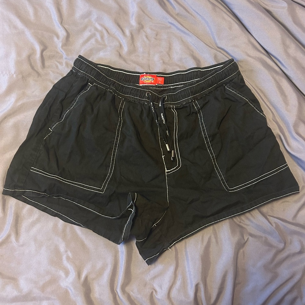 Dickies black mini-shorts